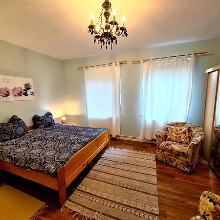 Apartment Dobbin *